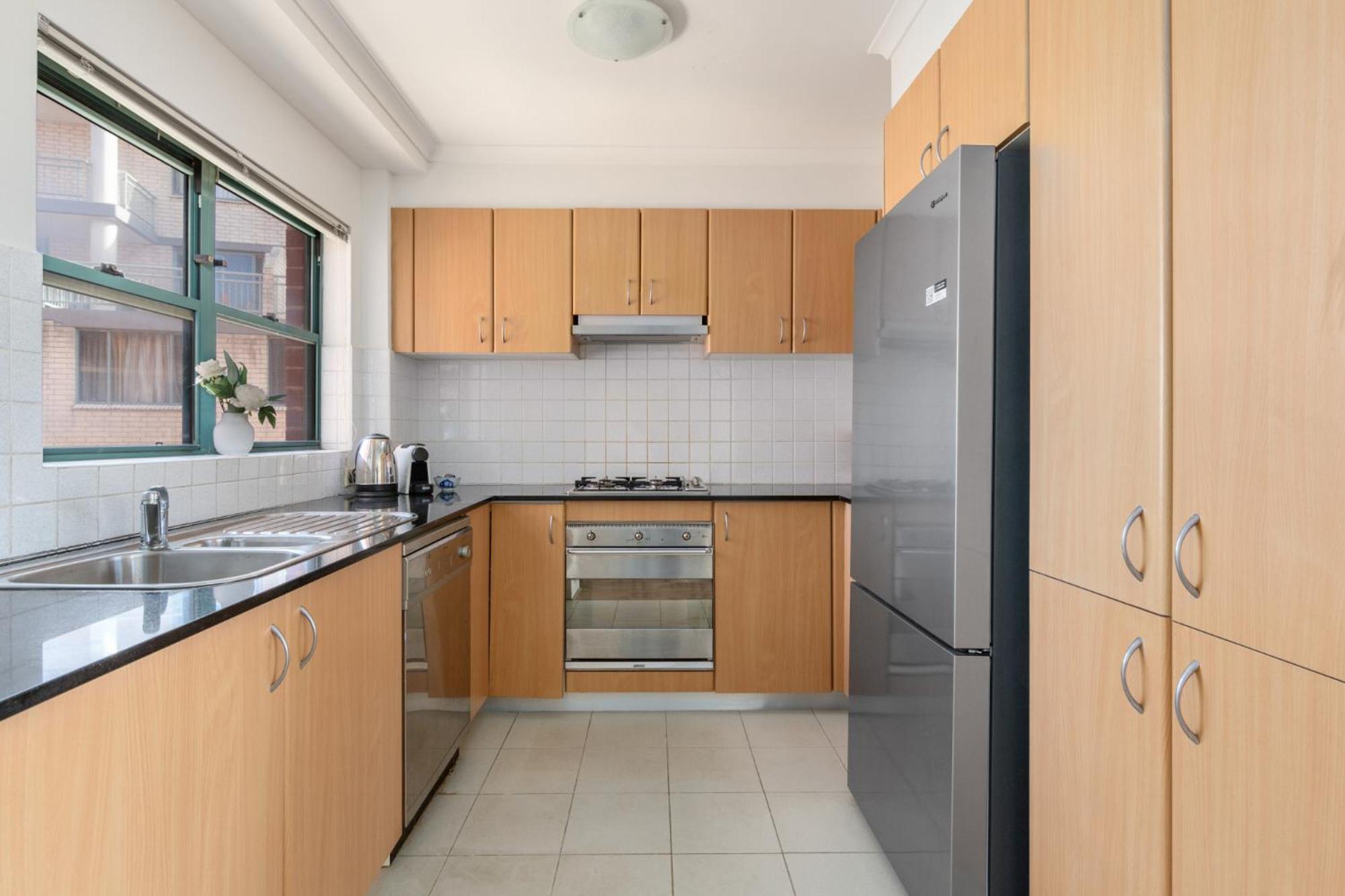 Apartment Spacious 3-bed With Alfresco Dining By Amenities *